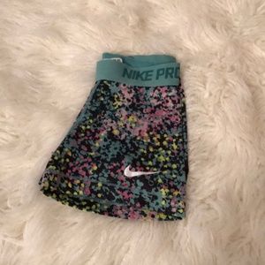 Nike Pro